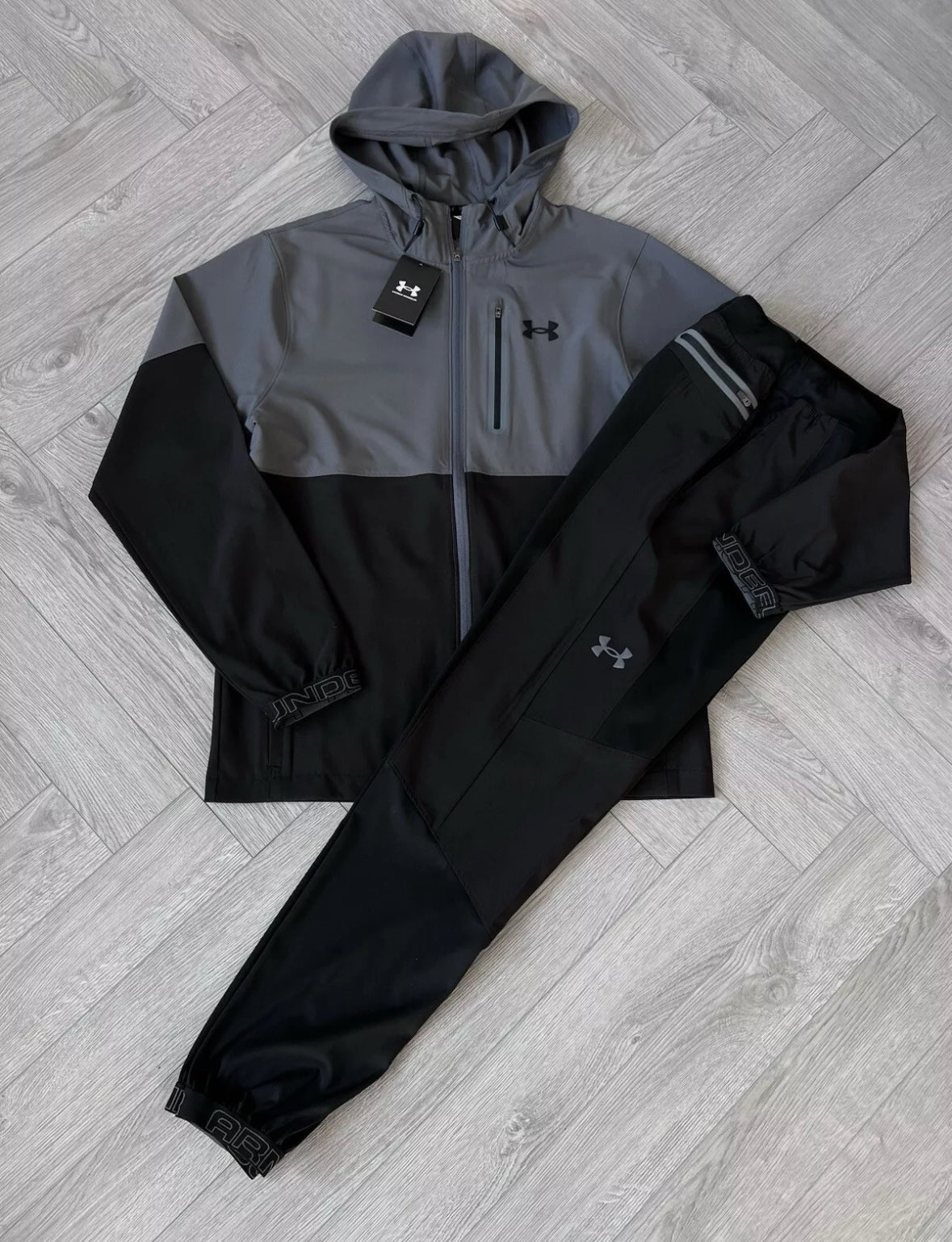 UNDER ARMOUR - TRACKSUIT SET FULL ZIP & PANTS BLACK/GREY