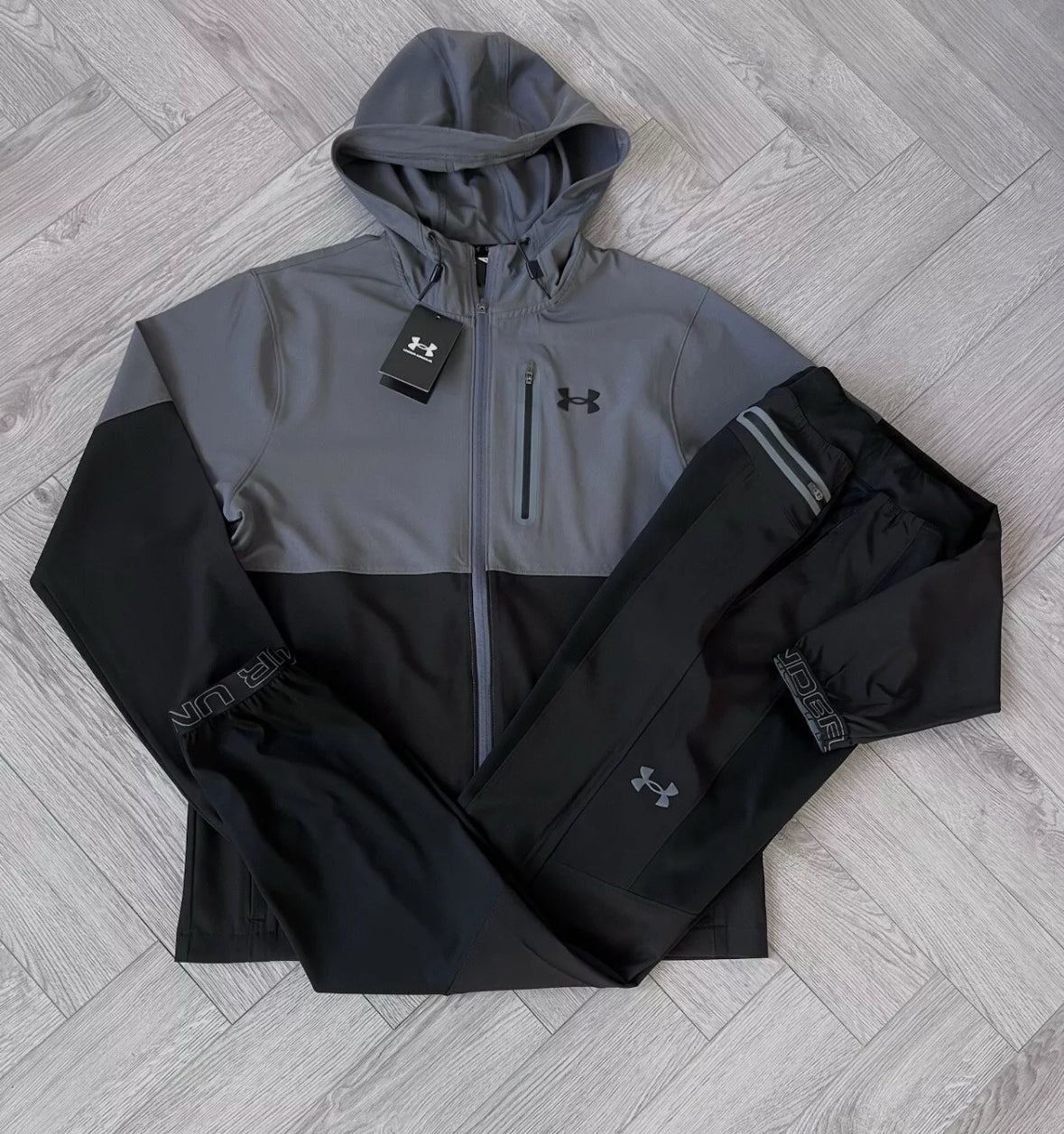 UNDER ARMOUR - TRACKSUIT SET FULL ZIP & PANTS BLACK/GREY