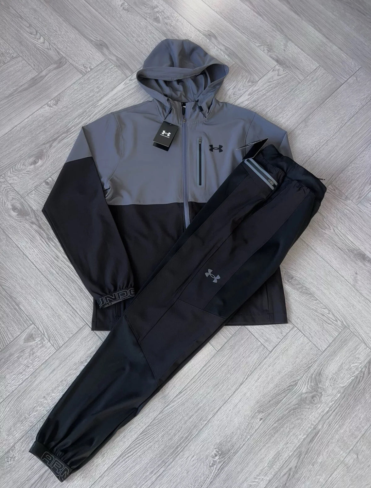 UNDER ARMOUR - TRACKSUIT SET FULL ZIP & PANTS BLACK/GREY