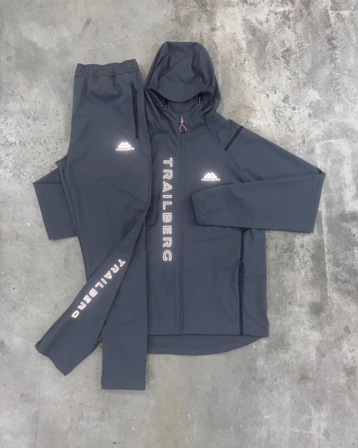 TRAILBERG - TERRA TRACKSUIT GREY